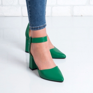 Дамски обувки на ток в зелено