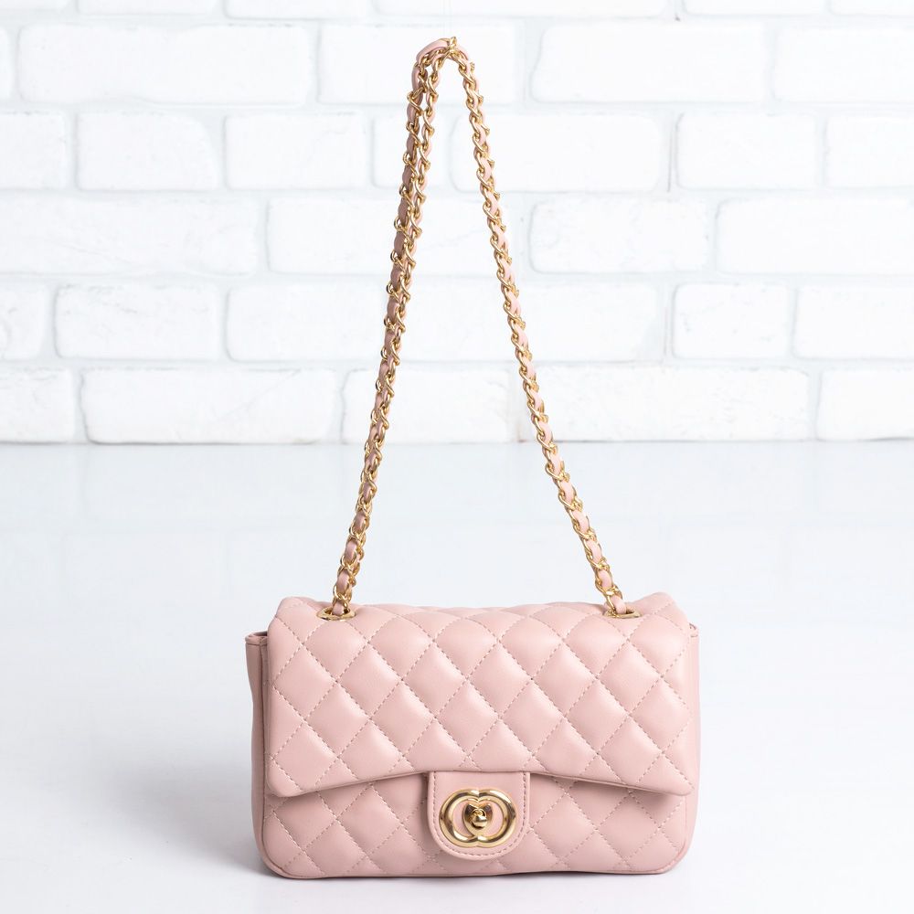 Дамска чанта в розово Дамска чанта в розово