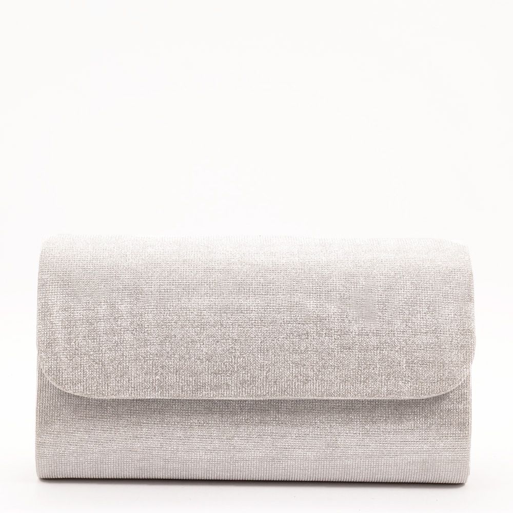 Дамска чанта в сребро Дамска чанта в сребро