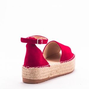 Дамски сандали в червено
