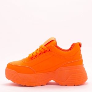Дамски маратонки в оранжево