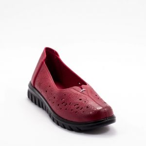 Дамски обувки в тъмно червено