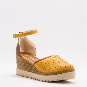 Дамски сандали на платформа в жълто и кафяво