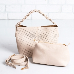 Дамска чанта в бежово