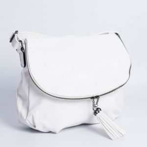 Дамска чанта в бяло