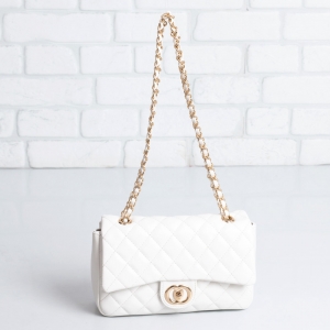 Дамска чанта в бяло