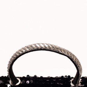 Дамска чанта в черно