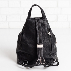 Дамска чанта в черно