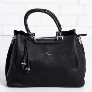 Дамска чанта в черно