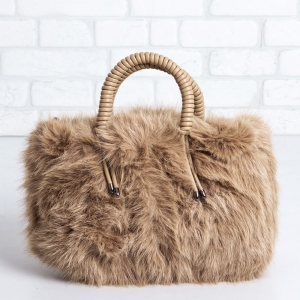 Дамска чанта в кафяво