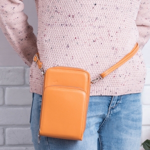 Дамска чанта в светло оранжево