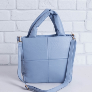 Дамска чанта в светло синьо