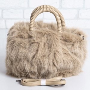 Дамска чанта в тъмно бежово