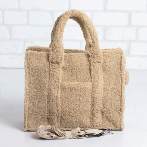 Дамска чанта в тъмно бежово