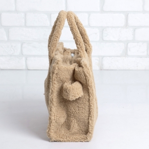 Дамска чанта в тъмно бежово