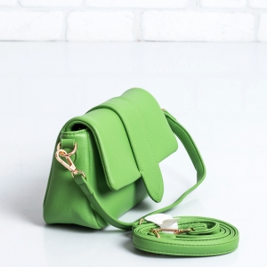 Дамска чанта в зелено