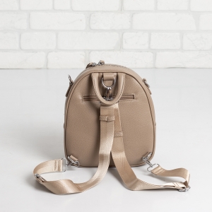 Дамска раница-чанта в тъмно бежово