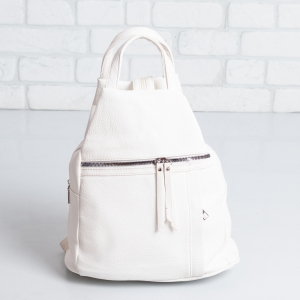 Дамска раница в бяло