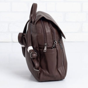Дамска раница в кафяво