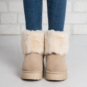 Дамски боти в бежово