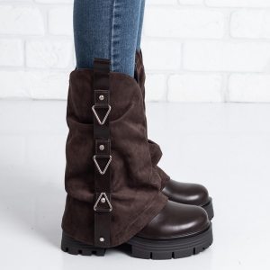 Дамски боти в кафяво Дамски боти в кафяво