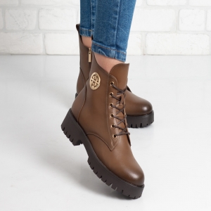 Дамски боти в кафяво