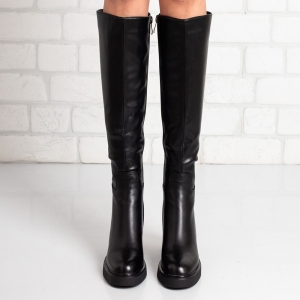 Дамски ботуши на ток в черно Дамски ботуши на ток в черно