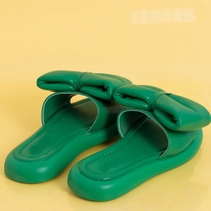 Дамски чехли в зелено