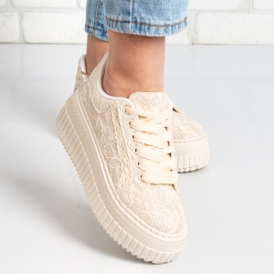 Дамски кецове в бежово