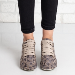 Дамски кецове в бежово