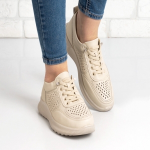 Дамски кецове в бежово