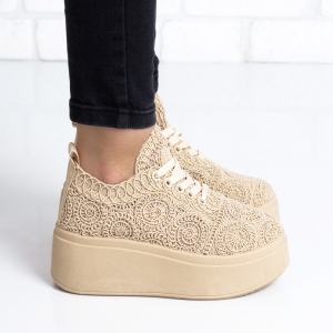 Дамски кецове в бежово