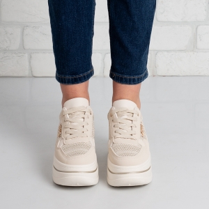 Дамски кецове в бежово