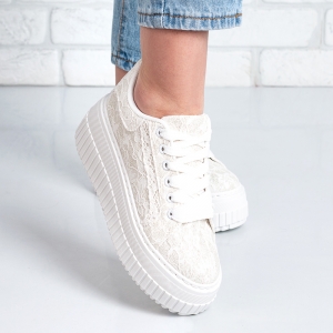 Дамски кецове в бяло