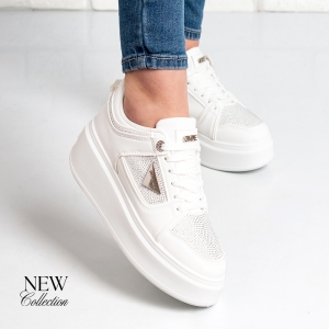 Дамски кецове в бяло и сребристо