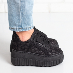 Дамски кецове в черно