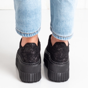 Дамски кецове в черно