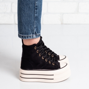 Дамски кецове в черно