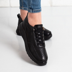 Дамски кецове в черно