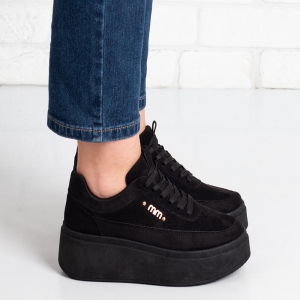 Дамски кецове в черно