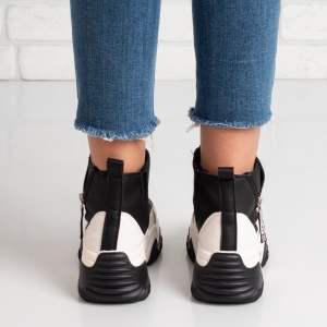 Дамски кецове в черно и бяло