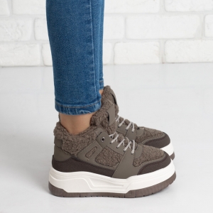 Дамски кецове в кафяво