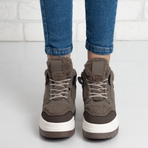 Дамски кецове в кафяво