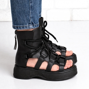 Дамски летни боти в черно