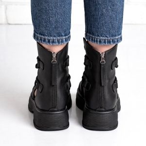 Дамски летни боти в черно