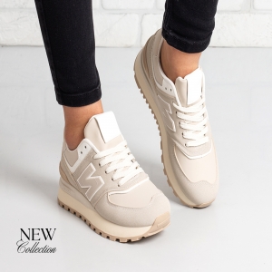 Дамски маратонки в бежово