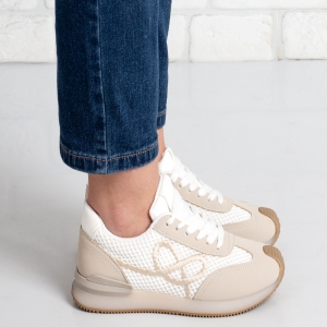 Дамски маратонки в бежово и бяло