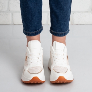 Дамски маратонки в бяло и златисто