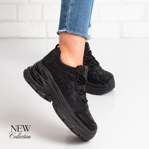 Дамски маратонки в черно