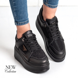 Дамски маратонки в черно